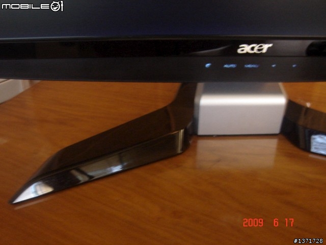 鋼烤之ACER P244W入手開箱...