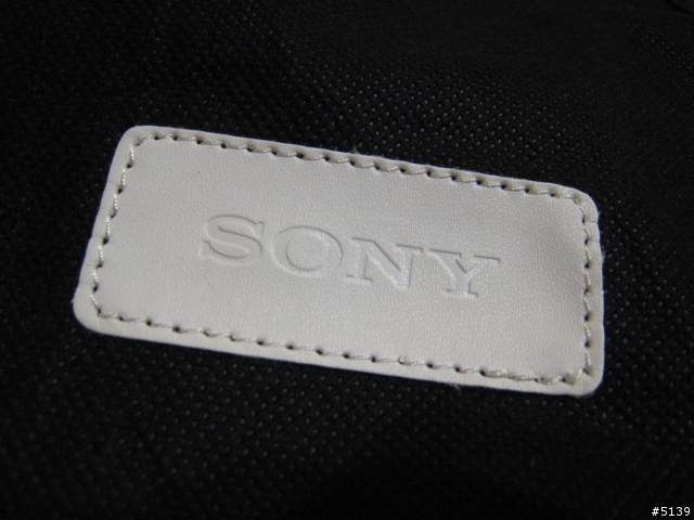 SONY贈品-時尚皮革旅行包小分享