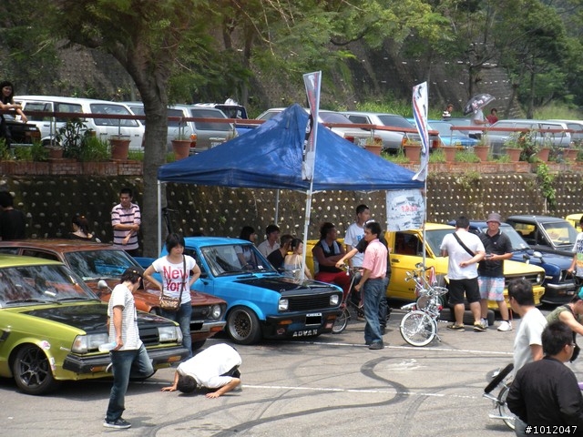 全員集合~2009~台灣旧車走行会!!!(幾輛老車讓大家猜型號^^)