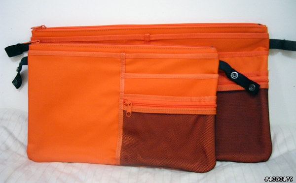 SAGLiFE郵差包 & 熊騎腳踏車T