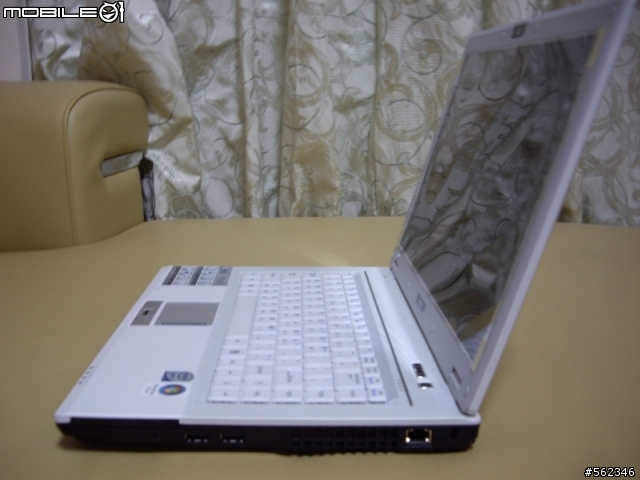 MSI專案機PR400(白)簡易開箱