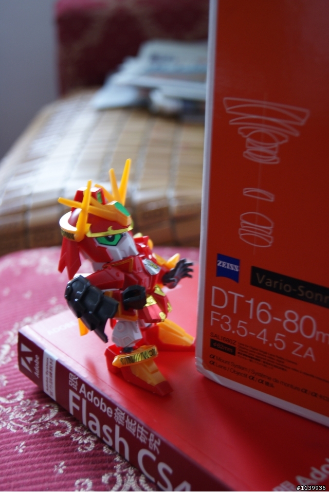 (分享)SONY alpha 330 開箱文