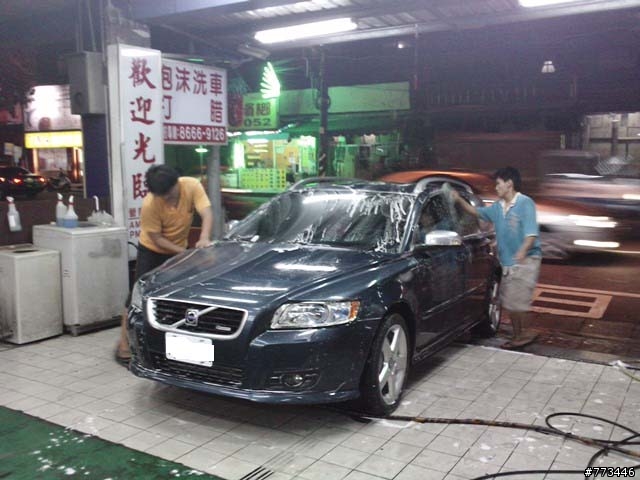V50 D5 R-design大佳河濱公園寫真及美容洗車照~~