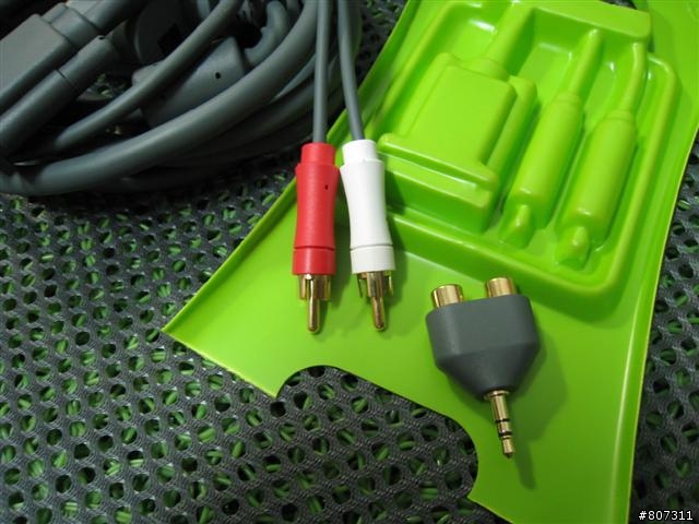 開箱文 Xbox 360 60G 惡靈古堡5 同捆包,同場加映 高解析 VGA AV端子線