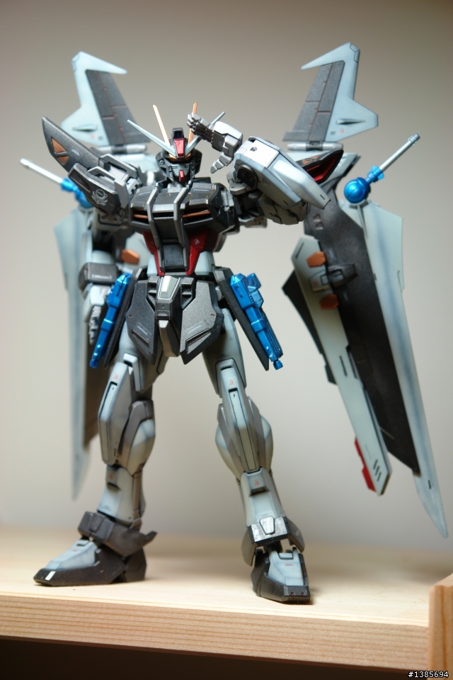 Strike Noir Gundam...黑貓黑貓~