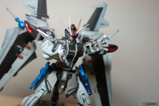 Strike Noir Gundam...黑貓黑貓~