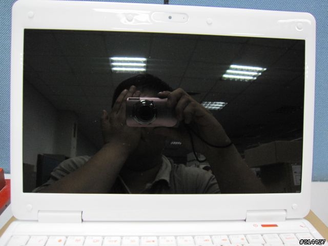 11.6" VIA Nano 平台Mini-note 遲來的開箱====6/30更新