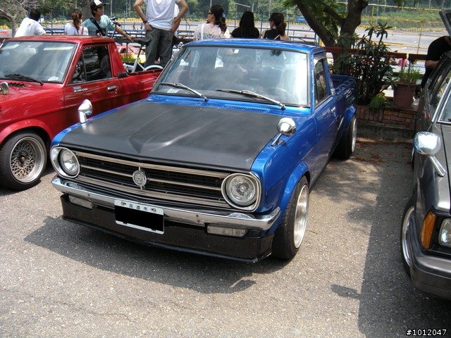 全員集合~2009~台灣旧車走行会!!!(幾輛老車讓大家猜型號^^)