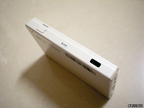 (開箱)艾諾 V6000HDV