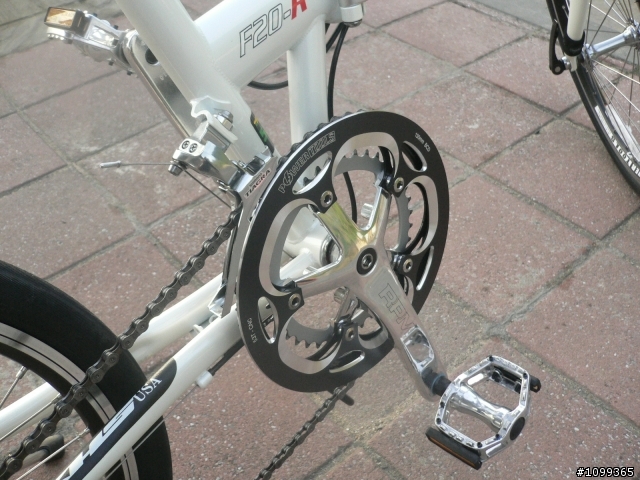 怎麼都沒人進來@@【KHS】F20-R小折車主簽到簿~別讓它潛下去啊!!