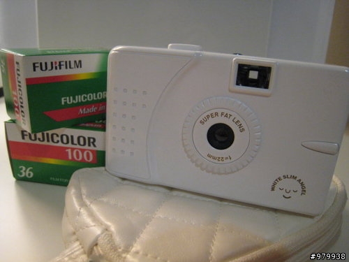 敗家了-全白廣角LOMO玩具機-開箱囉!!(照片新增於72樓)
