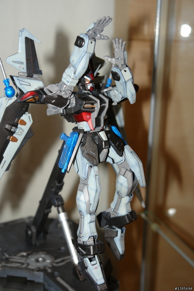 Strike Noir Gundam...黑貓黑貓~