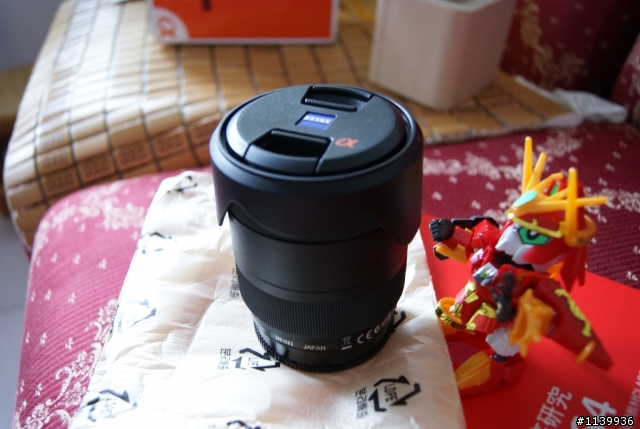 (分享)SONY alpha 330 開箱文