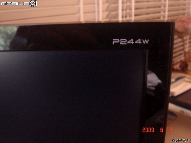鋼烤之ACER P244W入手開箱...