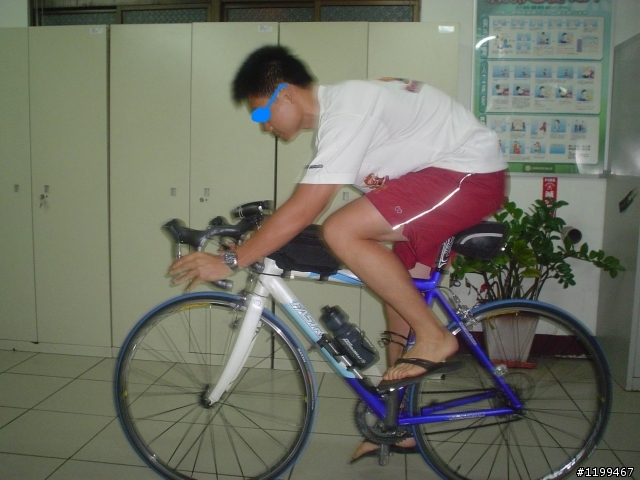 請教達人953與鈦車架決擇(已附尺寸資料 騎姿)