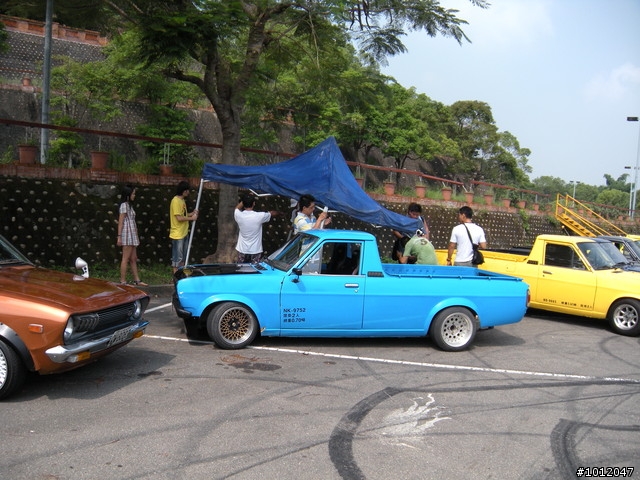 全員集合~2009~台灣旧車走行会!!!(幾輛老車讓大家猜型號^^)
