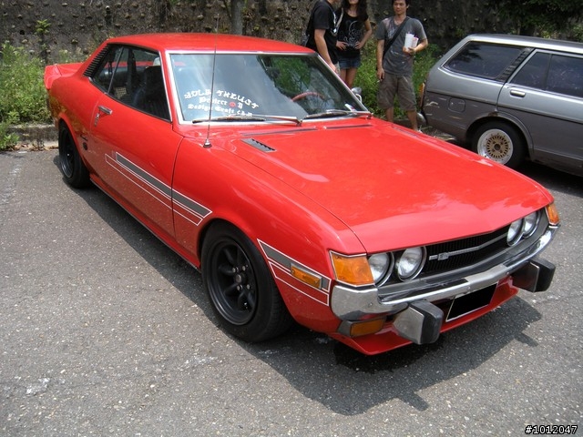 全員集合~2009~台灣旧車走行会!!!(幾輛老車讓大家猜型號^^)