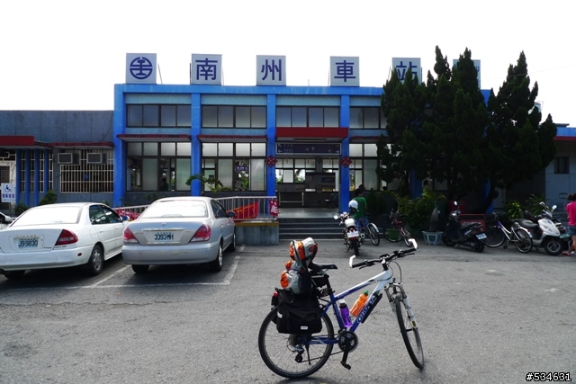 (車站收集) 35度C天空下的藍色區間車 *單車環島*