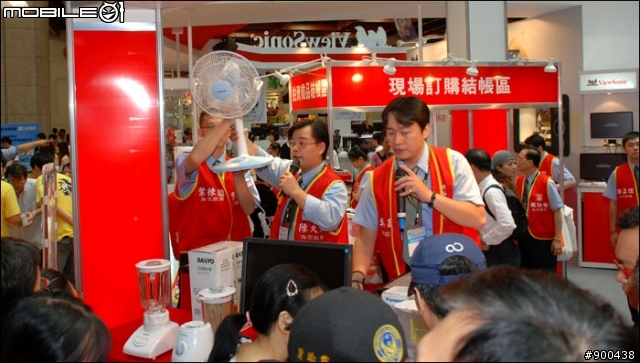 應用展會場亂逛亂拍:NB也太便宜了吧這年頭~