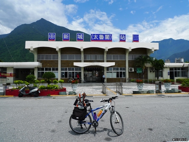(車站收集) 35度C天空下的藍色區間車 *單車環島*