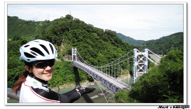 騎車!請保持距離,以策安全!