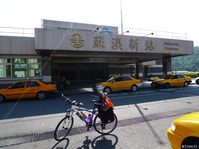 (車站收集) 35度C天空下的藍色區間車 *單車環島*