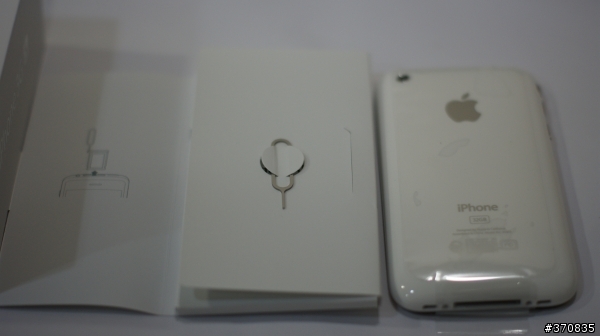 iPhone 3Gs 32GB 白色 簡易開箱文(影片集中在29樓)