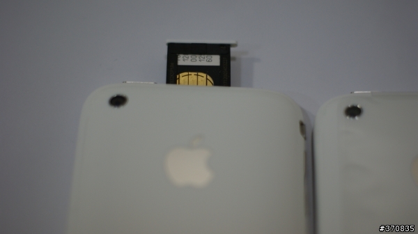 iPhone 3Gs 32GB 白色 簡易開箱文(影片集中在29樓)