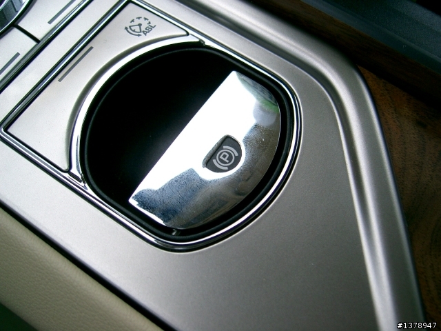 Jaguar XF 3.0,終於露臉