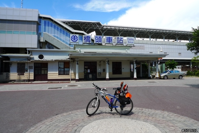 (車站收集) 35度C天空下的藍色區間車 *單車環島*