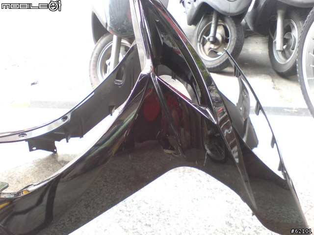 Racing 黑色車主換殼叫料件時要注意咧
