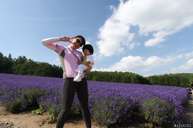 嬰兒拖車的無限可能—北海道の夏日薰風