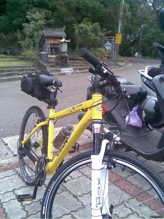 青春無敵劈到腿軟之賣場車小HI也來劈(更新在七樓)