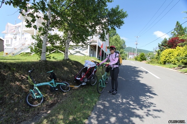 嬰兒拖車的無限可能—北海道の夏日薰風