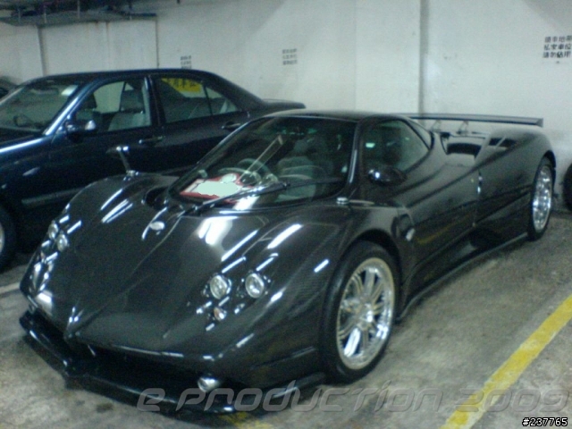 在車庫看見 pagani zonda F