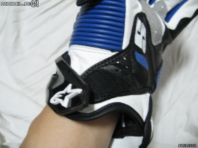 開箱文 alpinestars 頂級 短手套 S1
