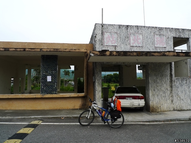 (車站收集) 35度C天空下的藍色區間車 *單車環島*