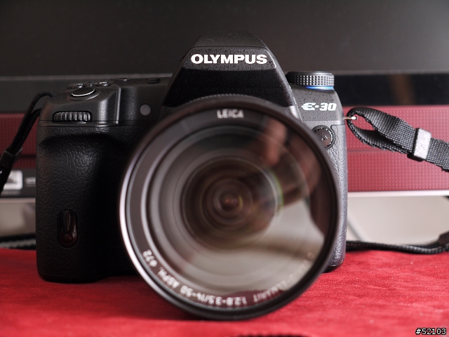 只愛炒冷飯...OLYMPUS E-30便宜開箱分享!