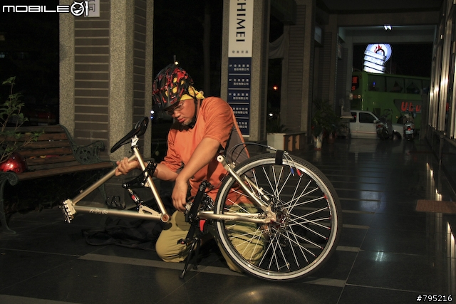 《一路南北騎 - 第九集》不用工具免髒手‧創意組裝單車