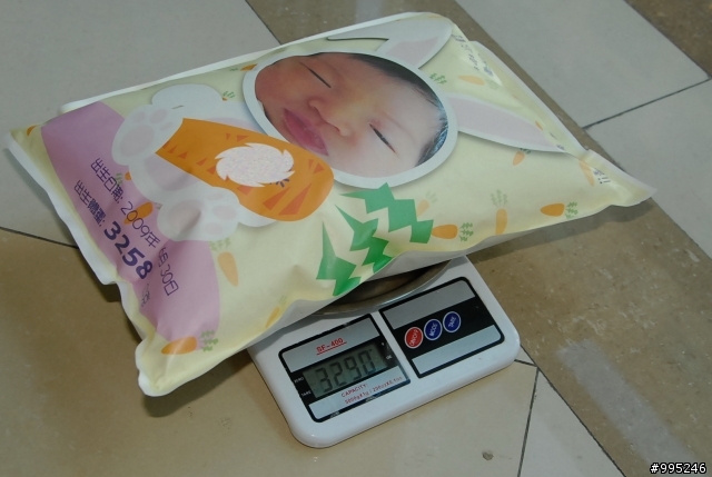 【開箱文】新奇的彌月回贈禮---一包很重的米
