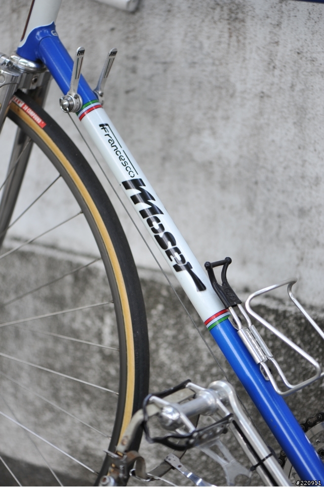 夏日炎炎,義系老鋼管-1985 Francesco Moser 曬太陽囉!
