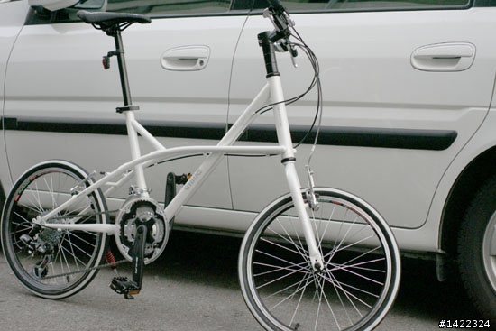 不專業之AIBIKE白海豚小徑開箱!