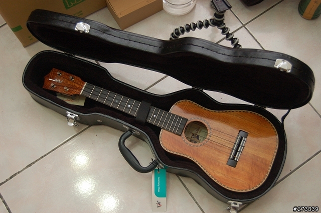 kamaka ukulele ! 烏克麗麗開箱 !