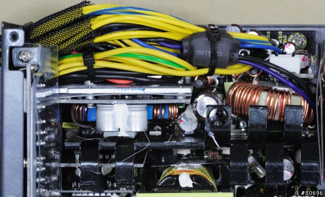 Antec TRUEPOWER New系列半模組化電源供應器簡介及測試