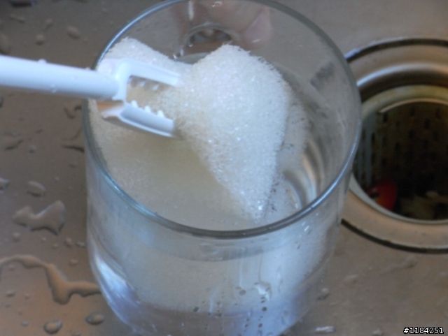 只溶你口,不沾你手的「杯刷」。