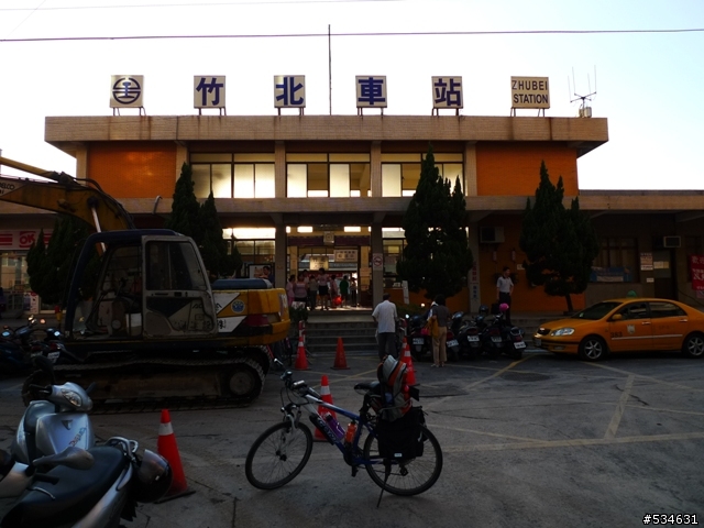(車站收集) 35度C天空下的藍色區間車 *單車環島*
