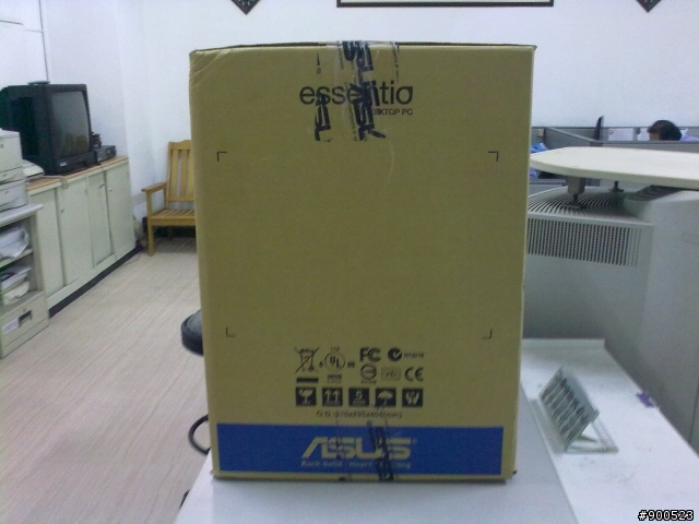 燦坤特價14999 Q8200主機到貨了
