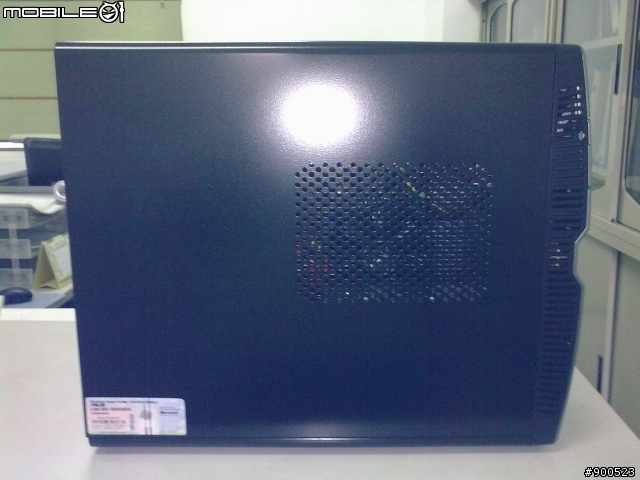 燦坤特價14999 Q8200主機到貨了