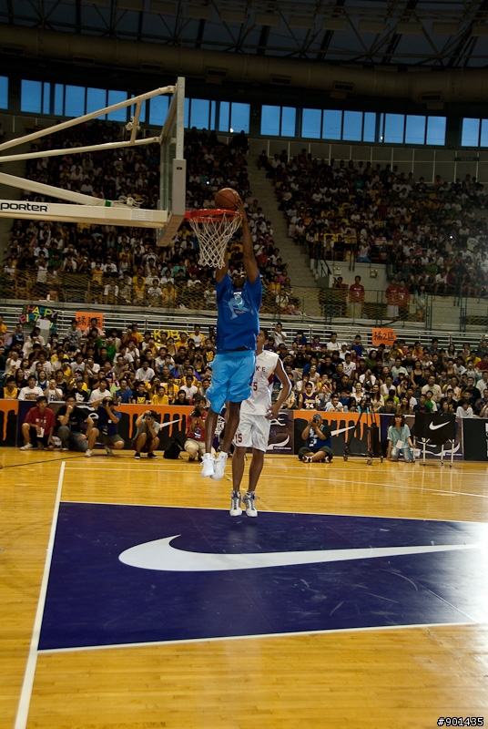 「開箱」Kobe Bryant 室外籃球鞋 Dream Season 小叮嚀注意看摟!
