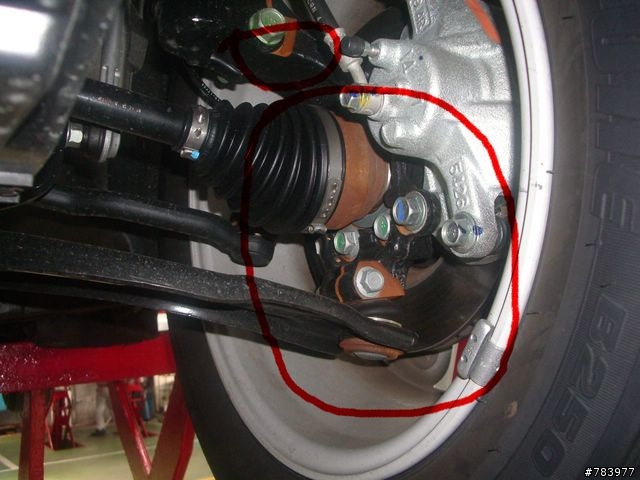 這樣的銹蝕,是正常嗎?要如何要求車廠處理?